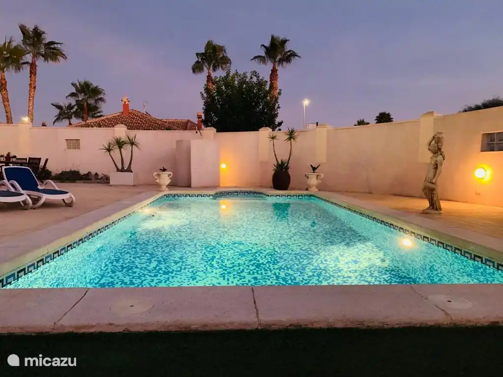 Villa Luna in La Marina in Spanien, Costa Blanca, La Marina - Villa