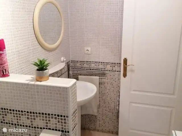 Villa Luna en La Marina en España, Costa Blanca, La Marina - villa Baño más pequeño 1 lavabo e inodoro