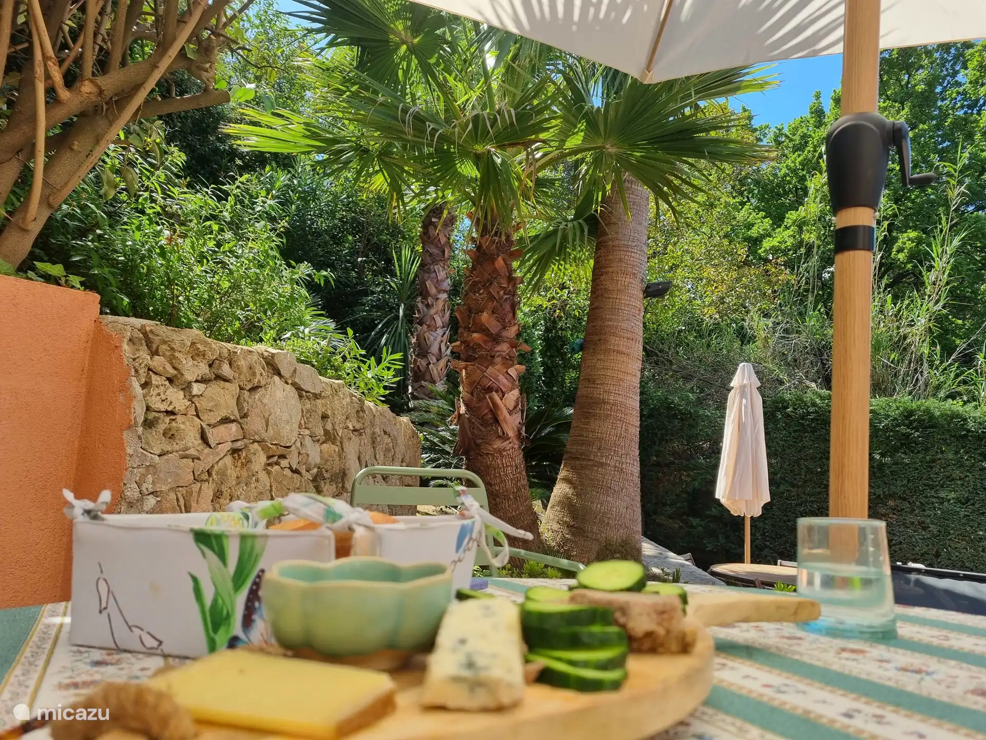 terraza en el lado sur