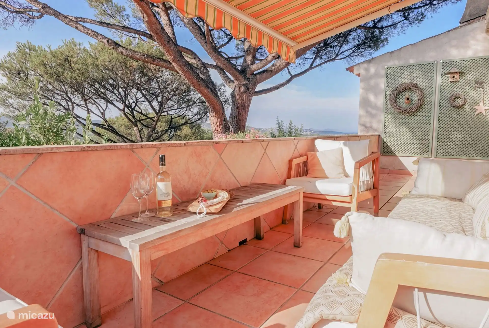 Panorama de la bahía de Saint-Tropez en Francia, Costa Azul, Cogolin - Casa vacacional
