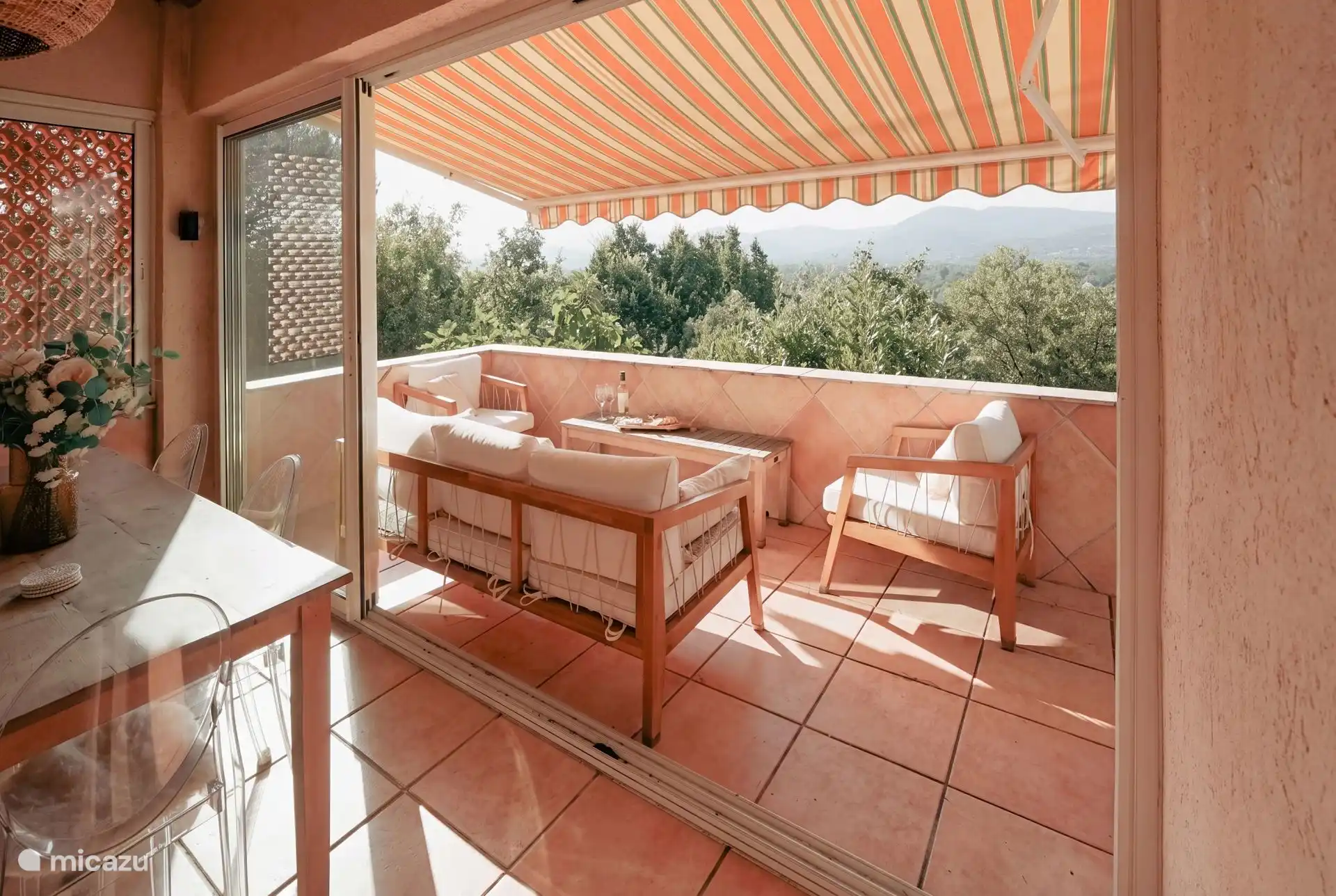 Panorama de la bahía de Saint-Tropez en Francia, Costa Azul, Cogolin - Casa vacacional