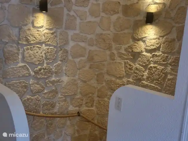 Maison Cocorico vista sin obstáculos en Francia, Costa Azul, Cogolin - casa vacacional las escaleras que bajan a los dormitorios