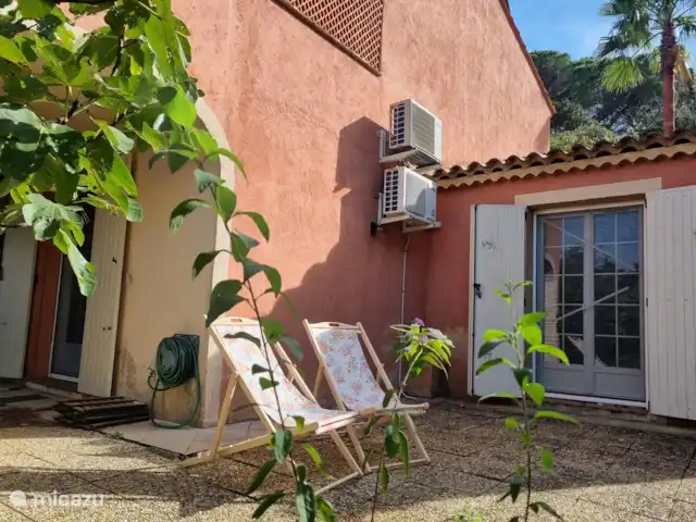Maison Cocorico vista sin obstáculos en Francia, Costa Azul, Cogolin - casa vacacional terraza para dormitorio 3