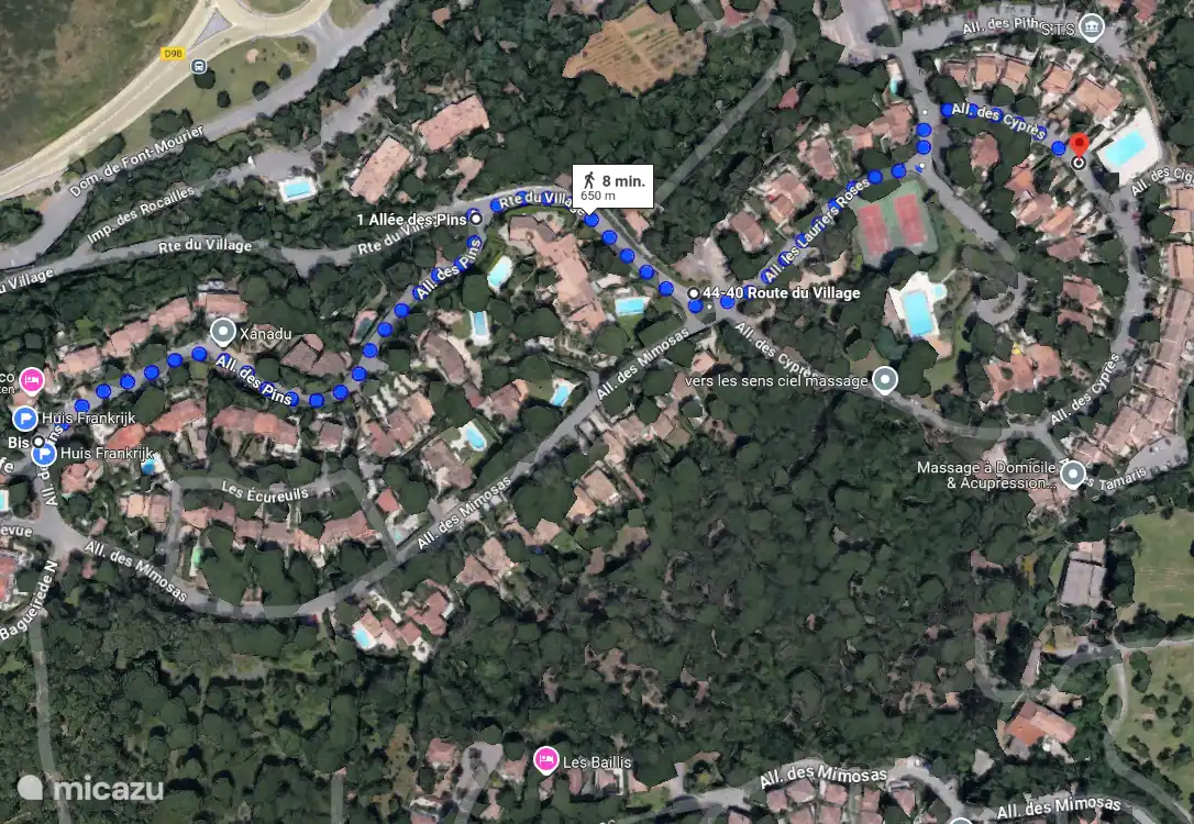 Wanderung zum Schwimmbad zwei (8 min)