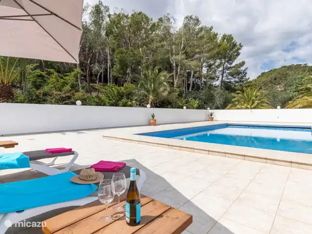 Casas en la naturaleza, España, Costa Blanca, Altea, chalet Finca Nora Piscina