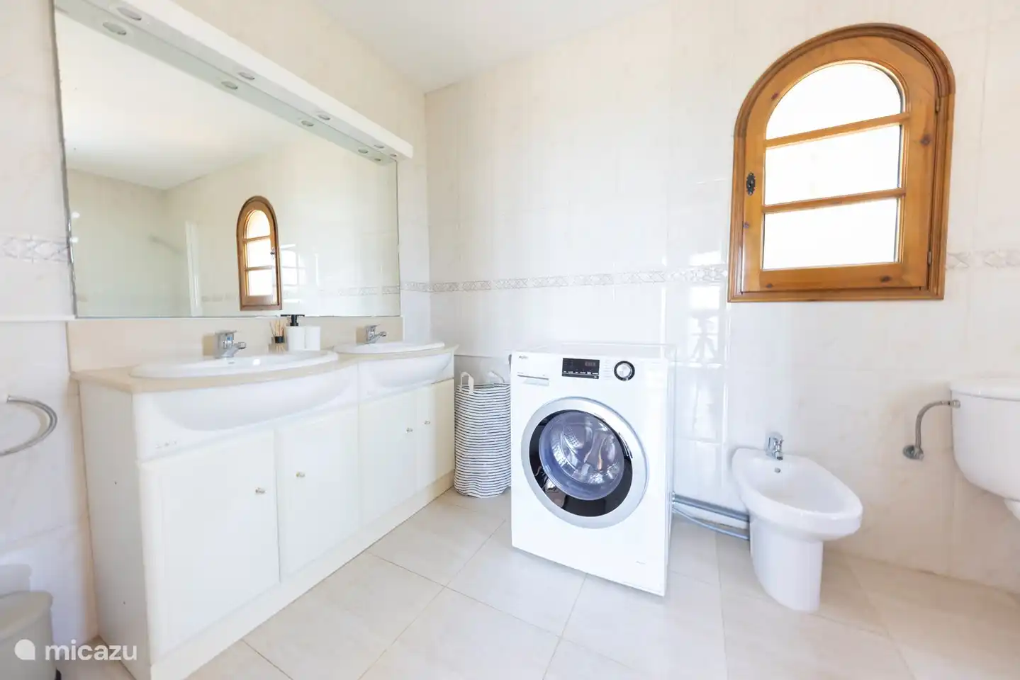 Bedroom with a double bed and en-suite bathroom