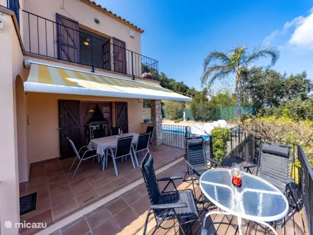 villa sant jordi en España, Costa Brava, Calonge - villa terraza con acceso a piscina