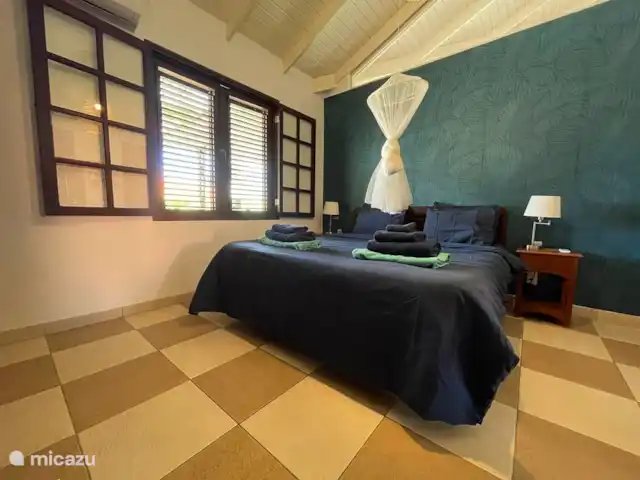 The Blue Bay Beachvilla huren in Curaçao, Curacao-Midden, Willemstad - villa The Blue Bay Beachvilla - Master Bedroom