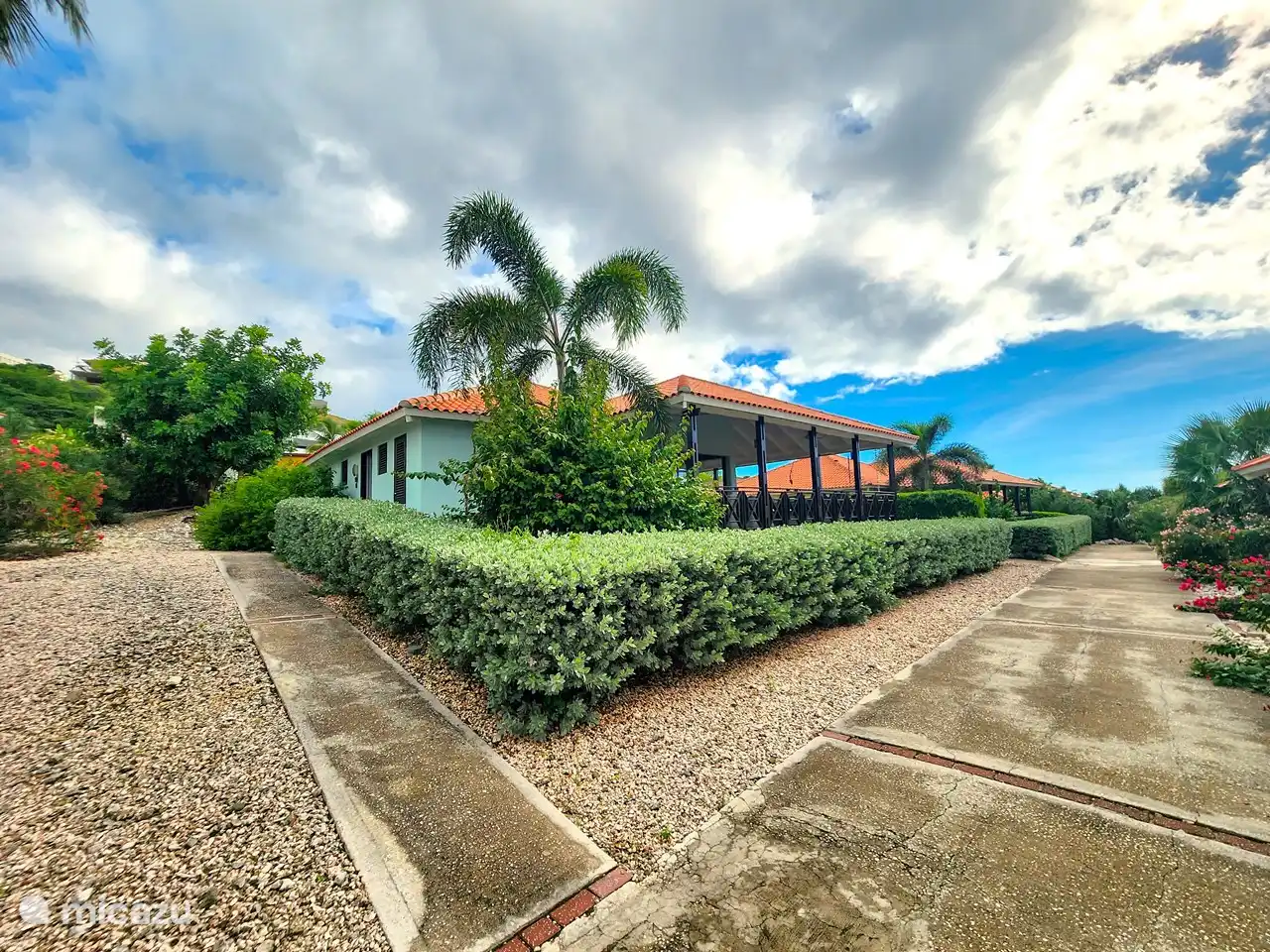 The Blue Bay Beachvilla - Droneview