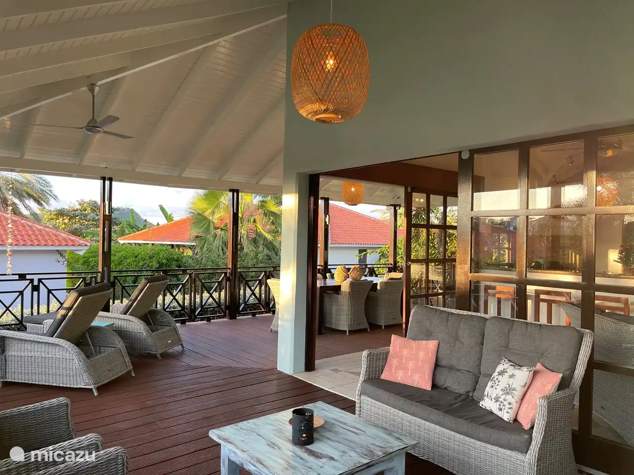The Blue Bay Beachvilla - Veranda