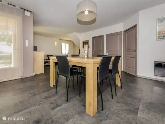 Sibadal en Francia, Lot,  Salviac - villa Comedor