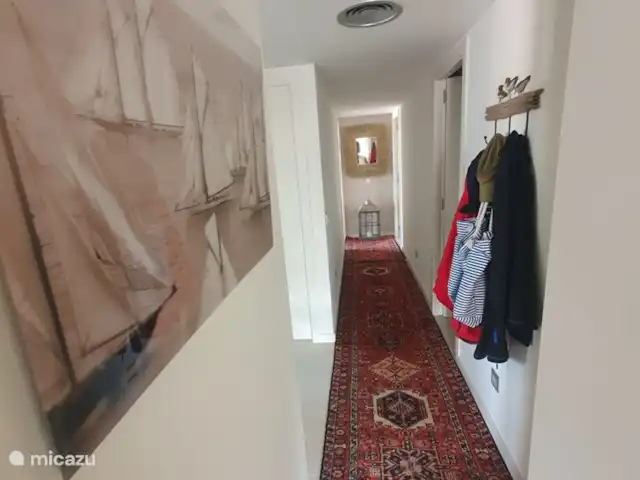 Beach Penthouse St. Feliu de Guixols | Espagne, Costa Brava, Sant Feliu de Guíxols - penthouse le hall où se trouvent les chambres