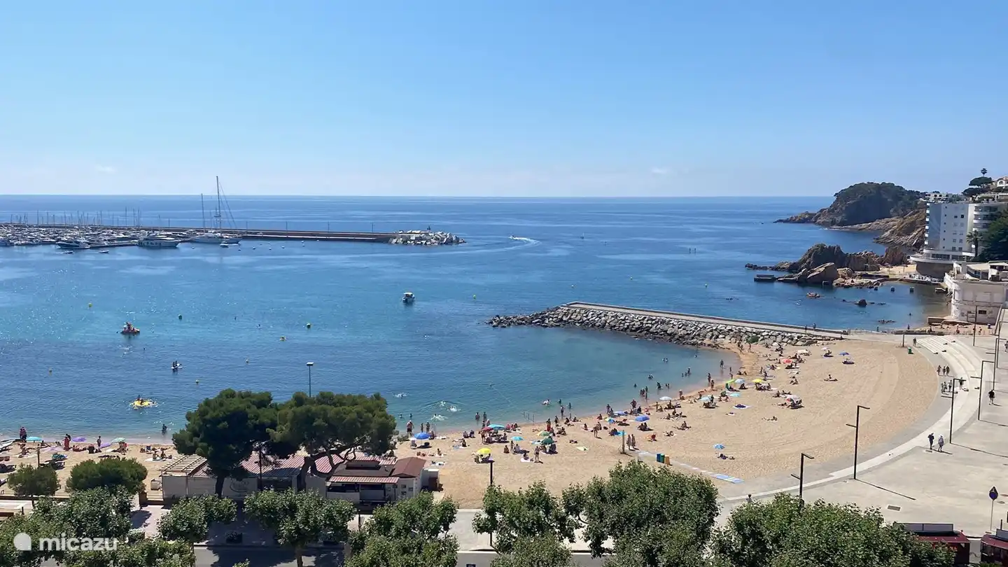 Die Bucht von Sant Feliu de Guixols