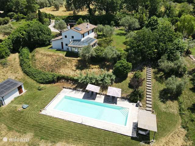Vakantiehuis Italië, Umbrië, Amelia - vakantiehuis Umbrie, villa met privé zwembad