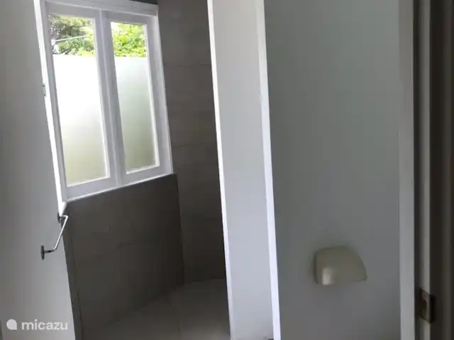 appartement huren in Curaçao, Curacao-Midden, Matancia – Dons’ Place Badkamer