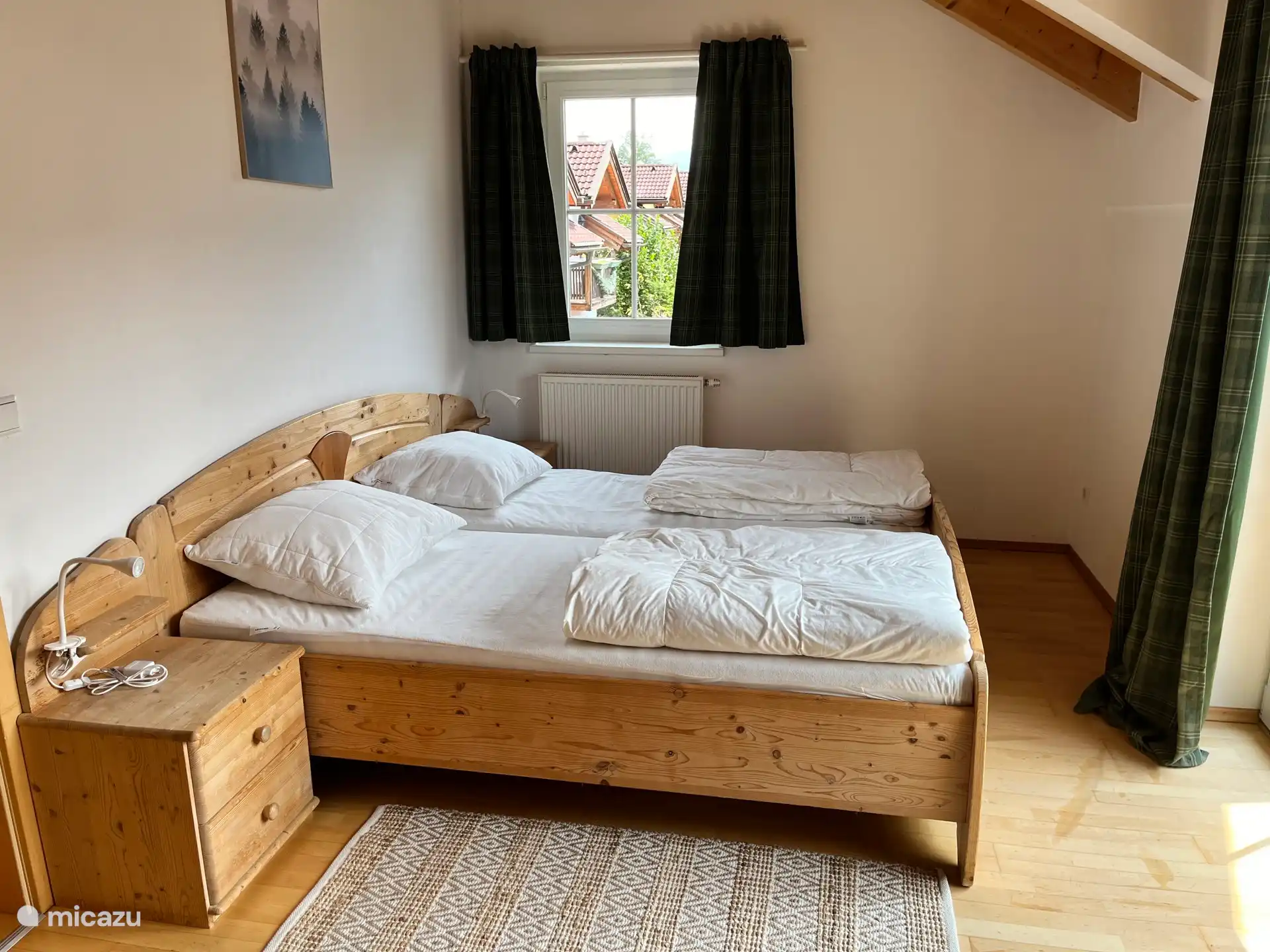 Schlafzimmer 1. OG mit Balkon