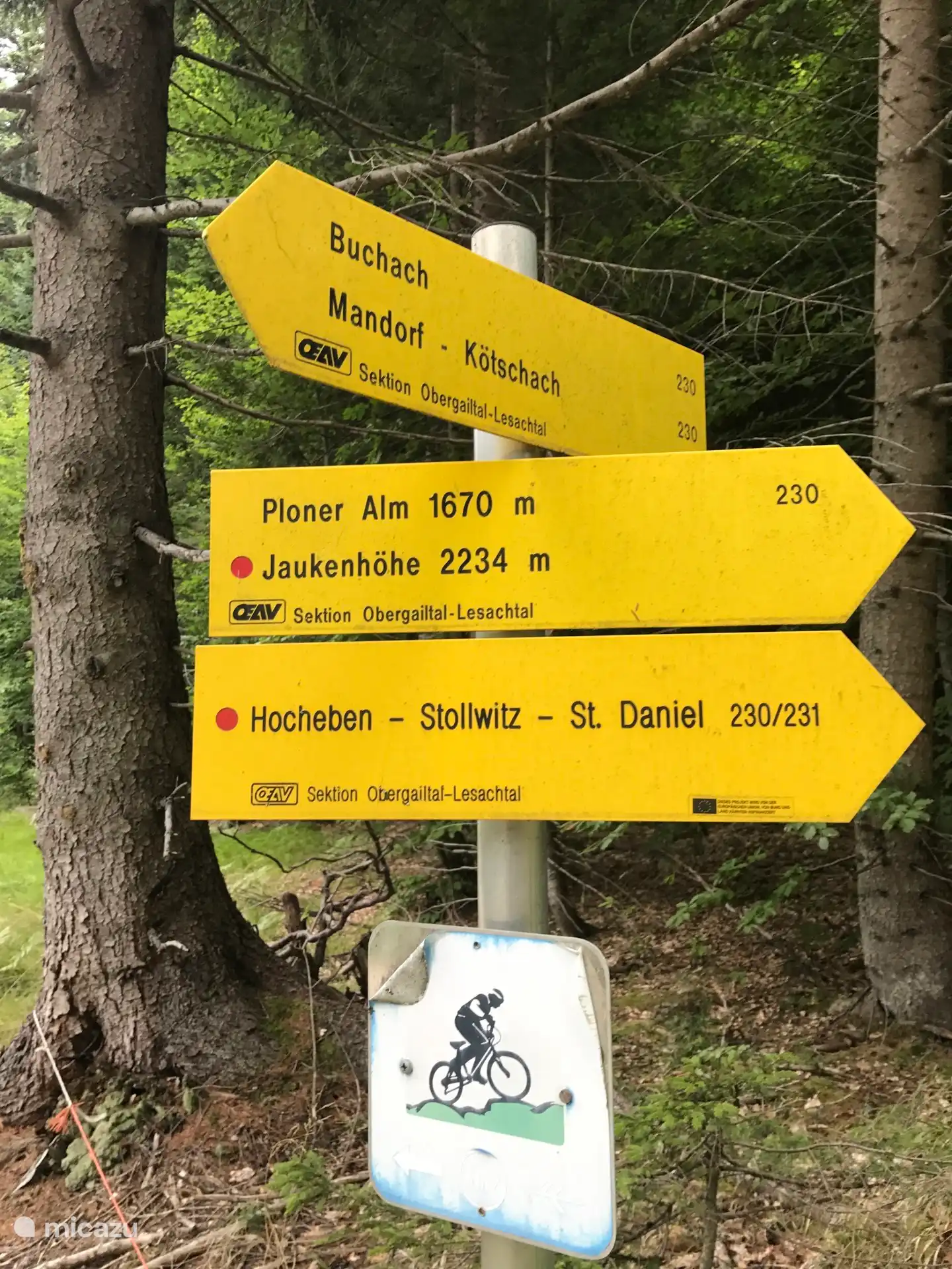 volop wandel en fietsmogelijkheden voor de gewone fiets door het Gailtal en langs de dorpjes of met de mountainbike. Vele mountainbike routes en wandelmogelijkheden direct vanuit het dorp.