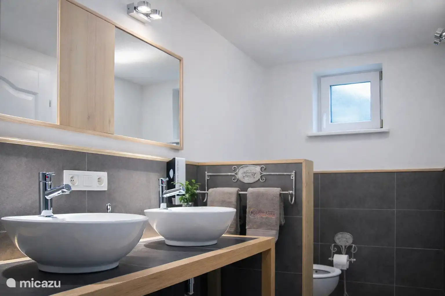 Bathroom on the ground floor