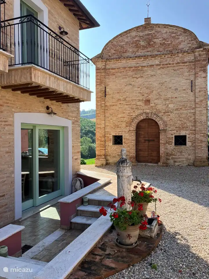 Notre église dédiée à San Filippo Neri