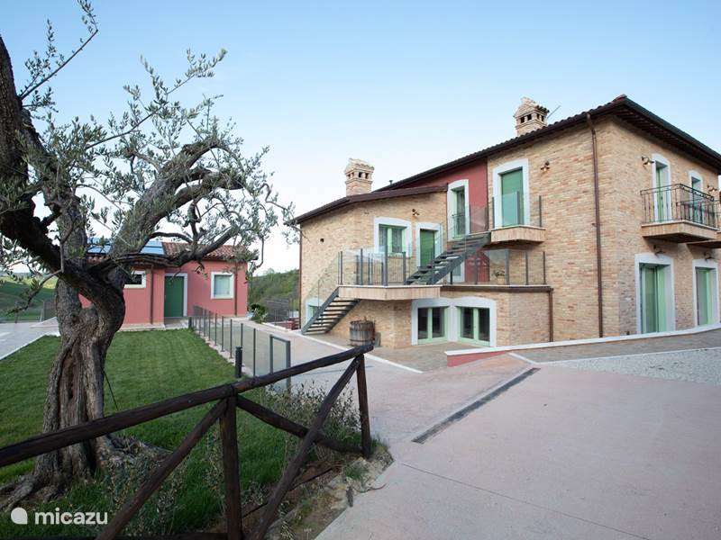Casa vacacional Italia, Marche, Castignano Finca Agriturismo San Filippo Neri