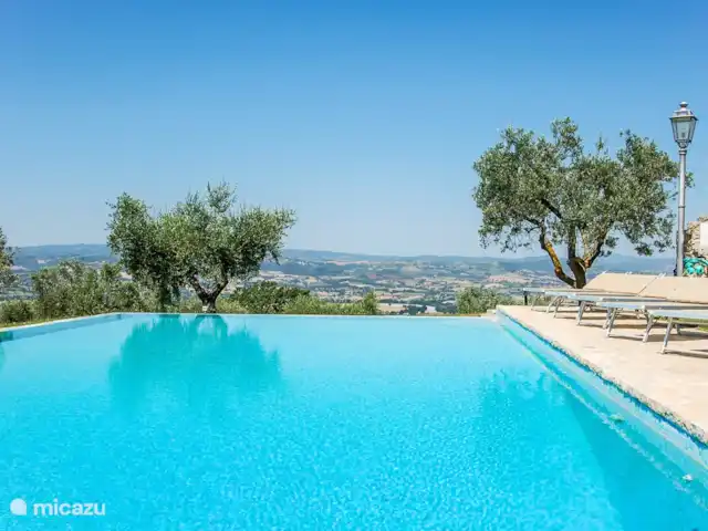 villa huren in Italië, Umbrië, Collazzone – Villa met privé,airco,prive zwembad