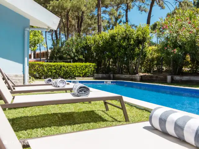 Villa Aloé | Portugal, Côte de Lisbonne, Charneca da Caparica - villa chaises longues