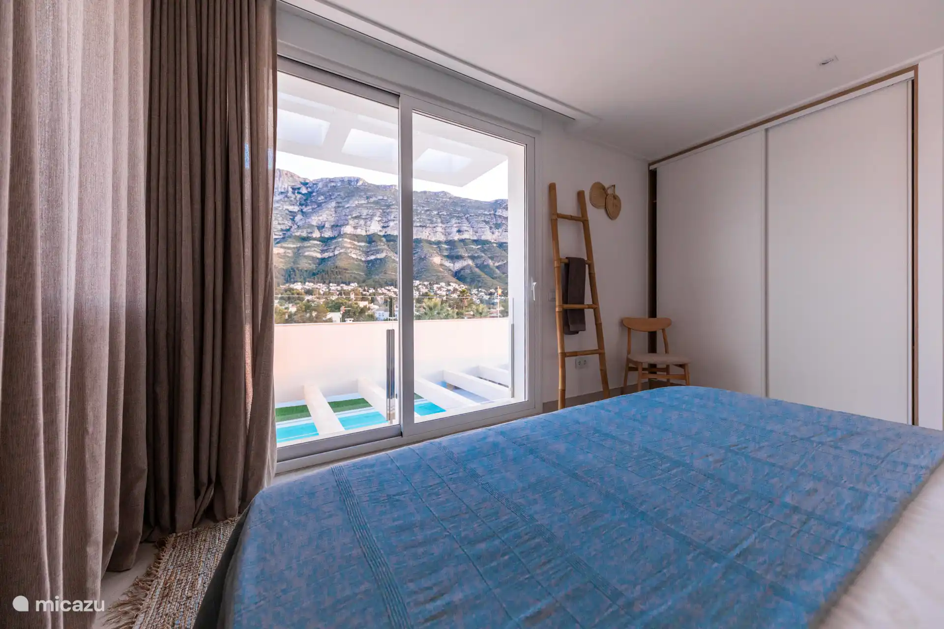 Schlafzimmer 1, mit wunderschöner Aussicht