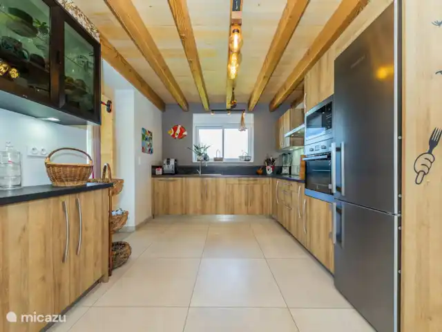 Trufiera en Francia, Dordoña, Florimont-Gaumier - villa Cocina