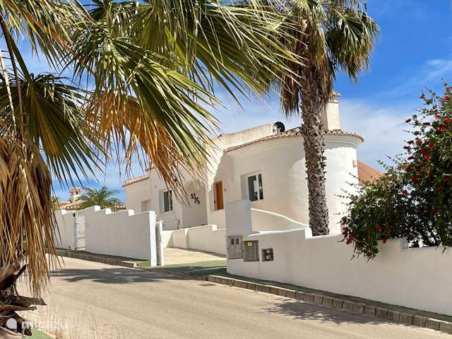 Vakantiehuis Spanje – vakantiehuis villa Casalucka4enjoy tot 12 pers