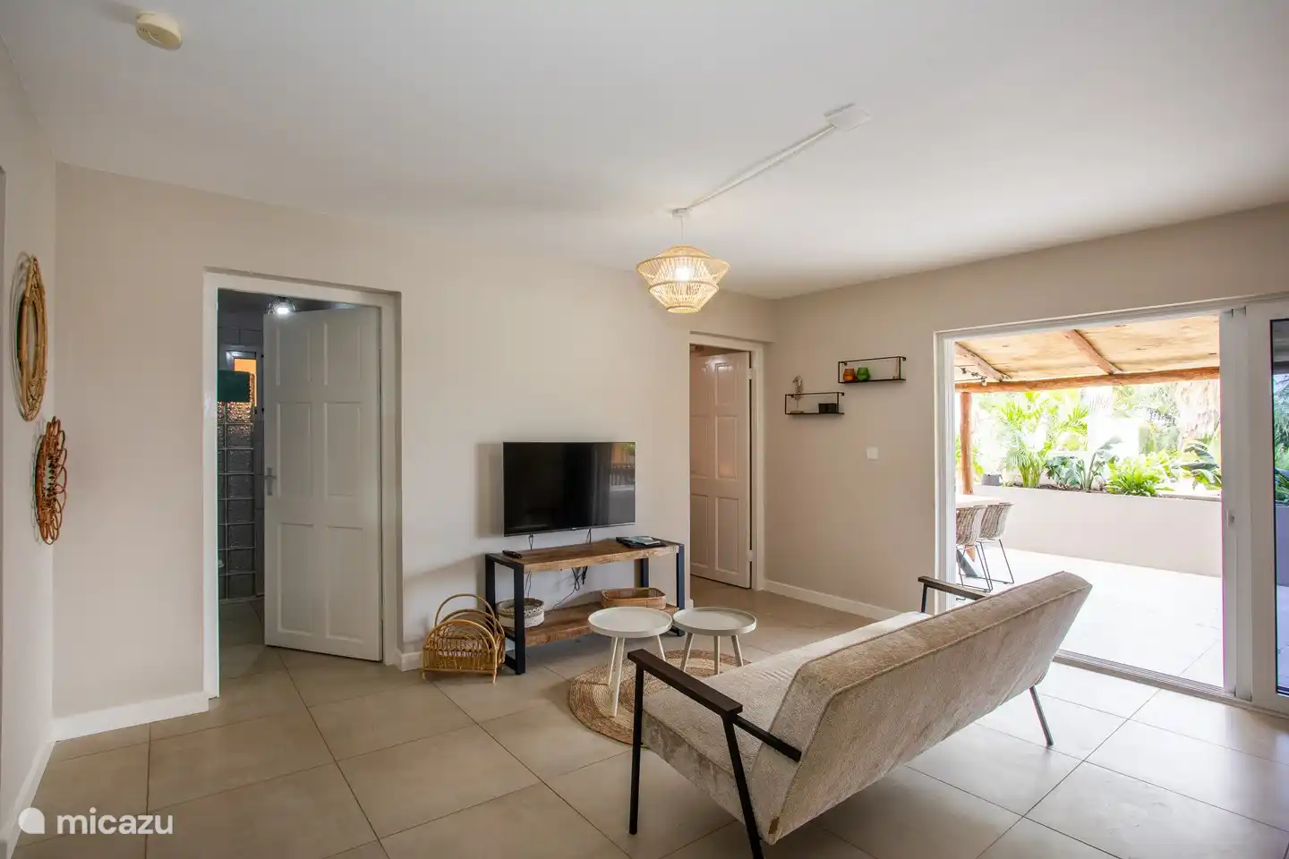 Die Sitzecke mit Blick auf die private Veranda