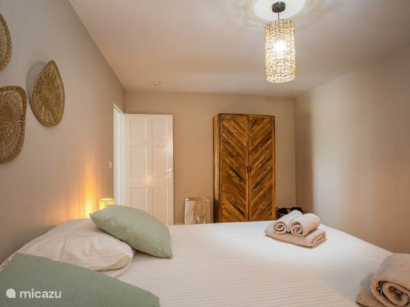 Holiday home in Curaçao, Banda Ariba (East), Jan Thiel Apartment 6p. apartment with veranda