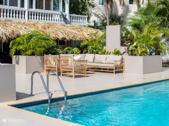 Location de Vacances Curaçao, Banda Ariba (est), Jan Thiel, appartement - Appartement quadruple avec balcon salon ensemble