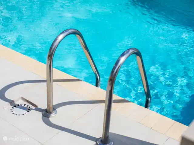 Location de Vacances Curaçao, Banda Ariba (est), Jan Thiel, appartement - Appartement quadruple avec balcon piscine