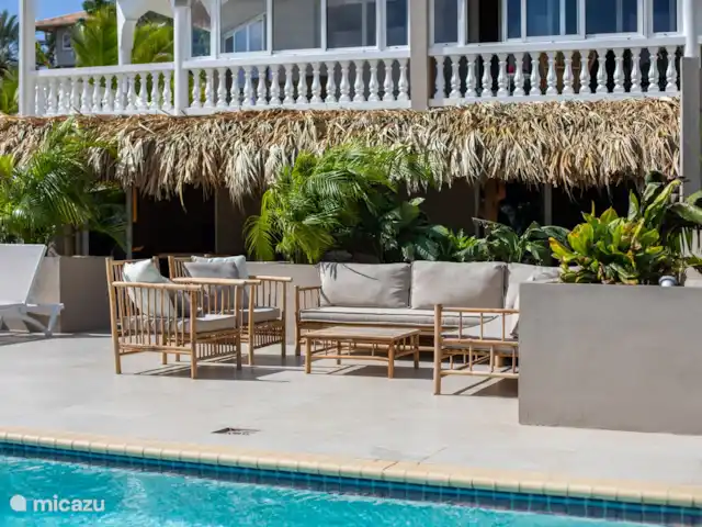 Location de Vacances Curaçao, Banda Ariba (est), Jan Thiel, appartement - Appartement quadruple avec balcon salon ensemble
