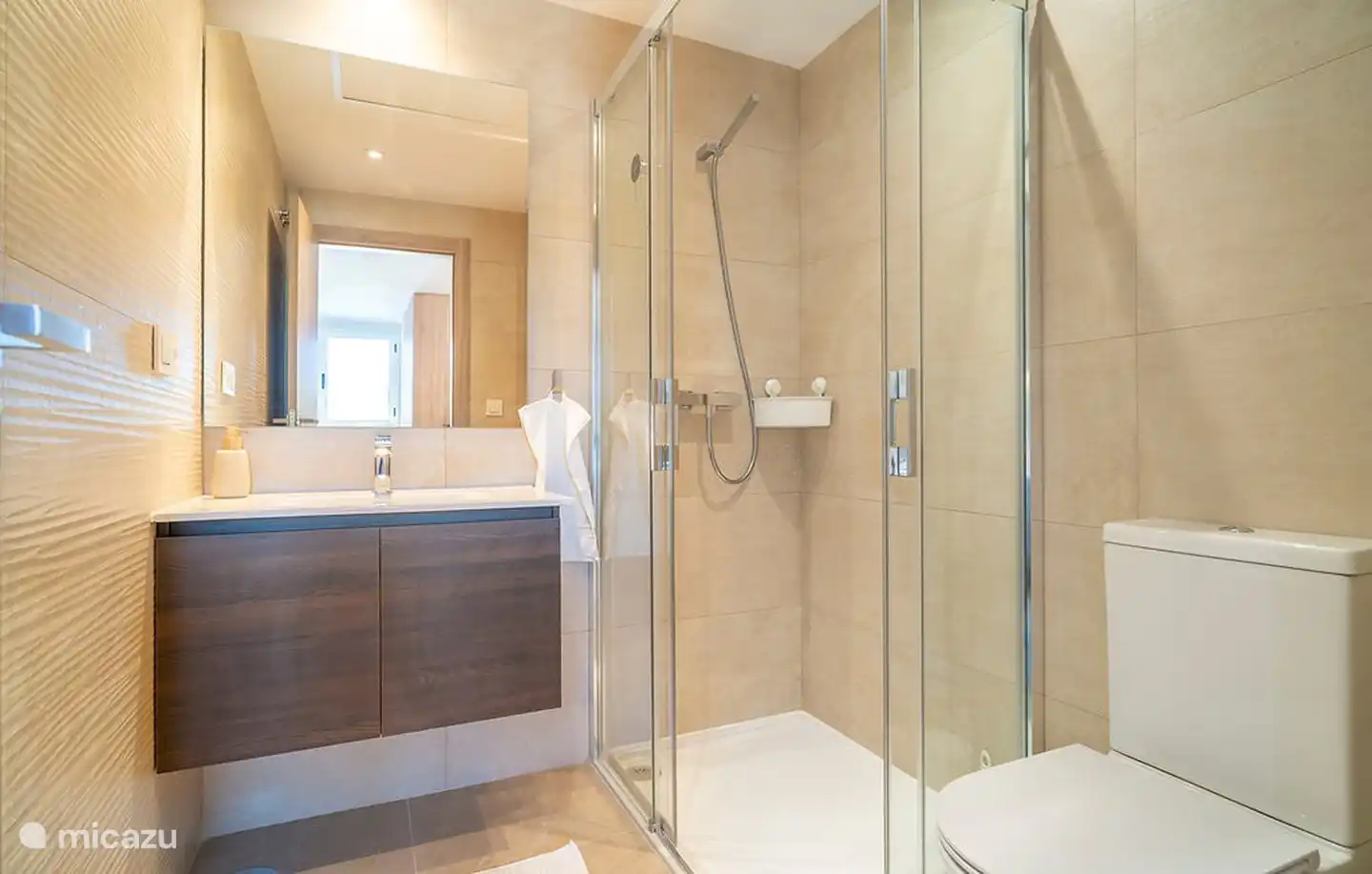 Deuxième salle de bain