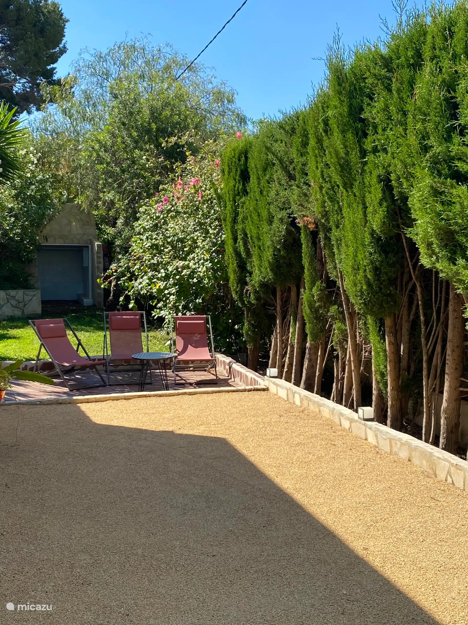 Der lang erwartete Jeu de Boules-Platz hinter der Casita.