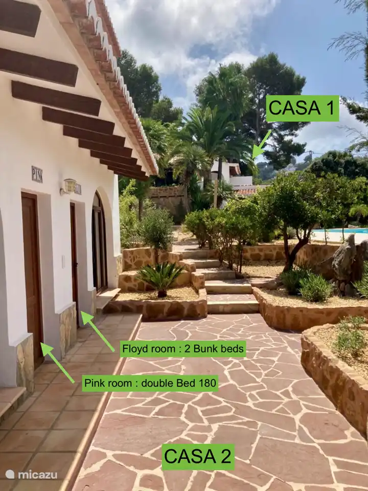 Haus 2 mit den Räumen Pink und Floyd.