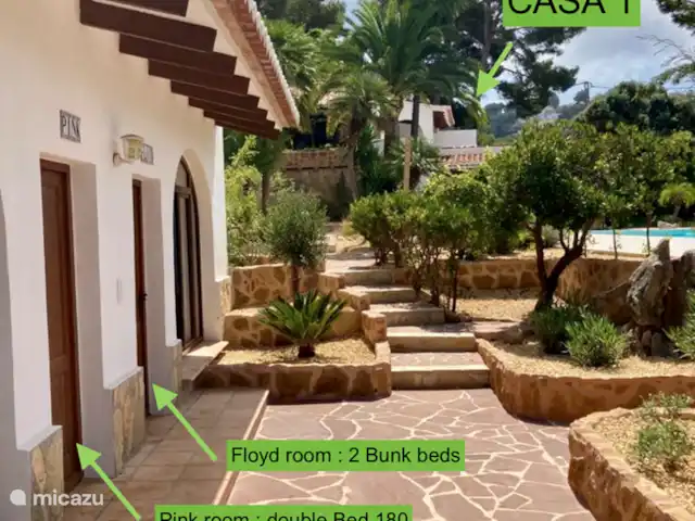 Villa Violeta : famille, plaisir et soleil | Espagne, Costa Blanca, Jávea - maison de vacances Maison 2 avec les chambres Pink et Floyd.