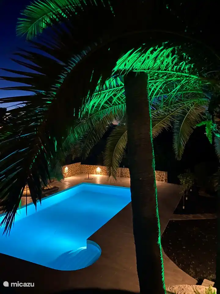 Blick von der Montgo-Terrasse bei Sonnenuntergang.