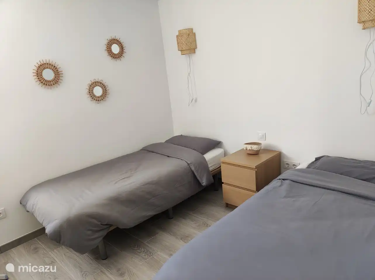 dormitorio 1 con 2 camas individuales