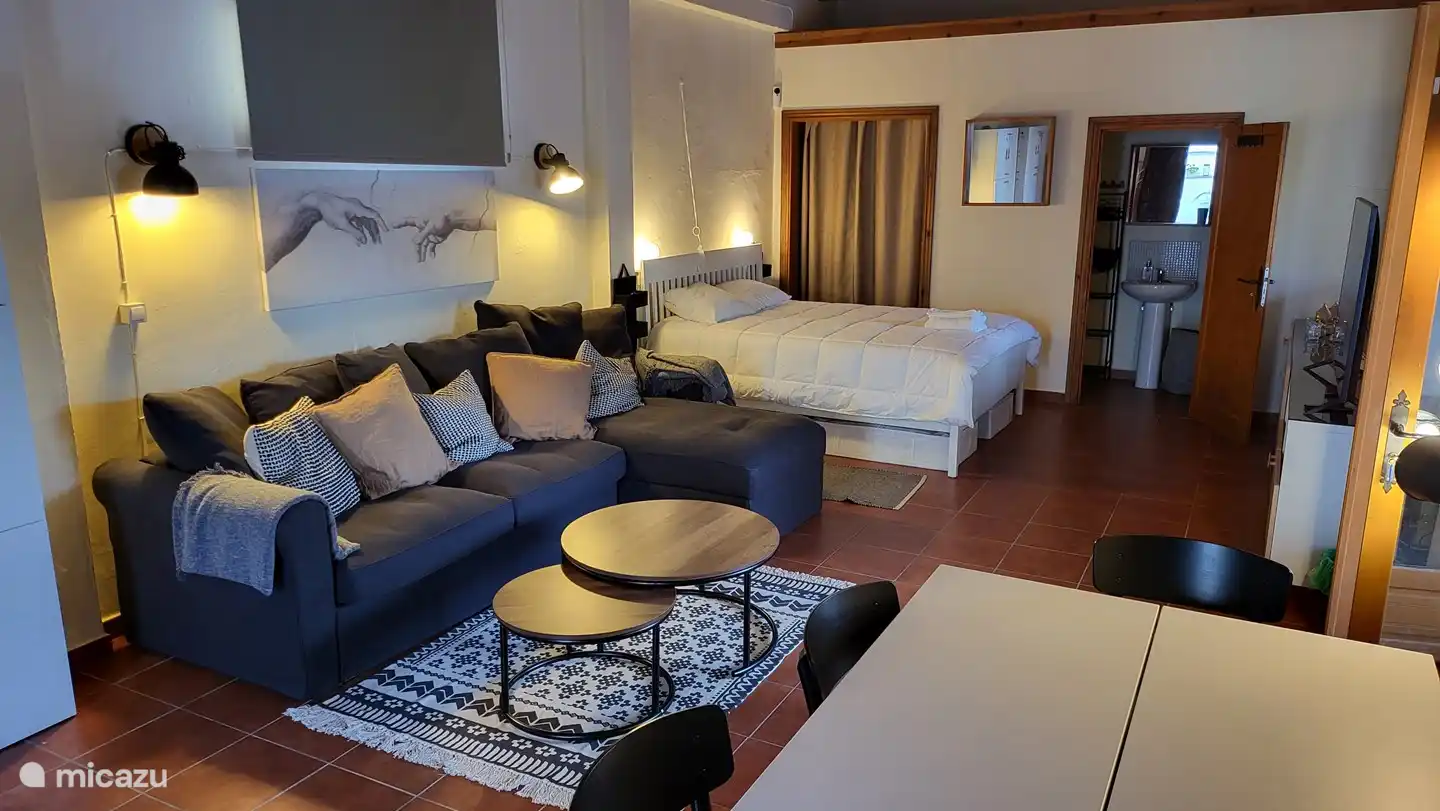 sofabank  ( met topdeck ; geschikt voor  2 kinderen : 2 x 80 x 200 cm )