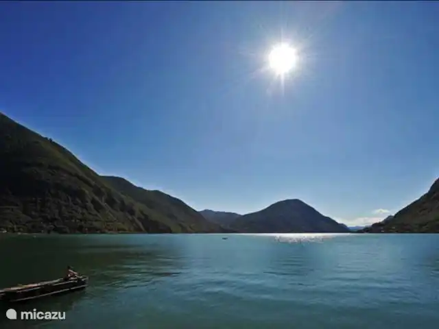 Porto Letizia-Appartement P3 | Italie, Lacs italiens , Porlezza - appartement Cela ne vous invite-t-il pas à profiter de la vue fantastique au bord de l'eau ?