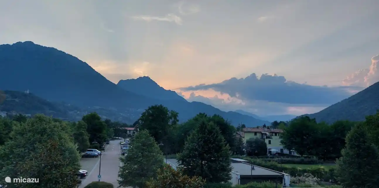 Der Garten von Porto Letizia ist öffentlich und daher schön zu betreten.