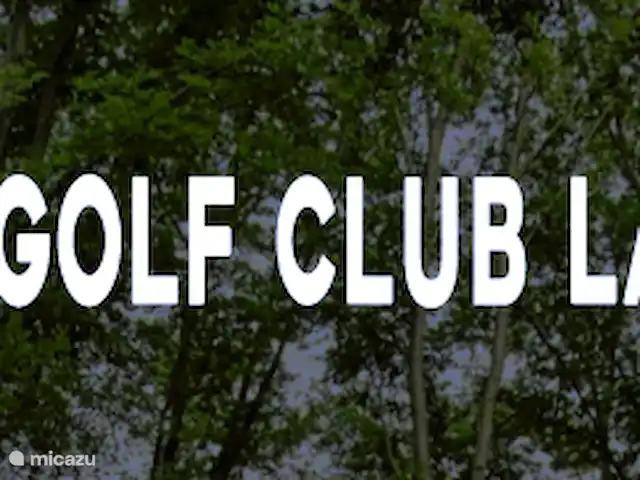 Porto Letizia-Appartement P3 | Italie, Lacs italiens , Porlezza - appartement Ce parcours de golf est le plus éloigné du lac de Côme et de Milan. Côme est à 40 km de ce parcours de golf et Milan est à 70 km. ASD Golf Club Lanzo dispose d'un putting green, d'un pitching green, d'un practice, d'un service de location de voiturettes de golf, de sacs de golf, d'un pro shop, d'un bar et d'un restaurant.