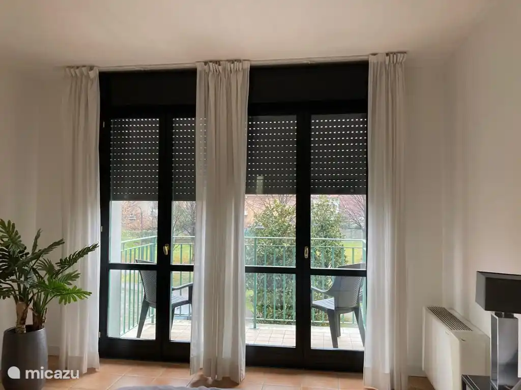 Hauptschlafzimmer inkl. TV und Balkon