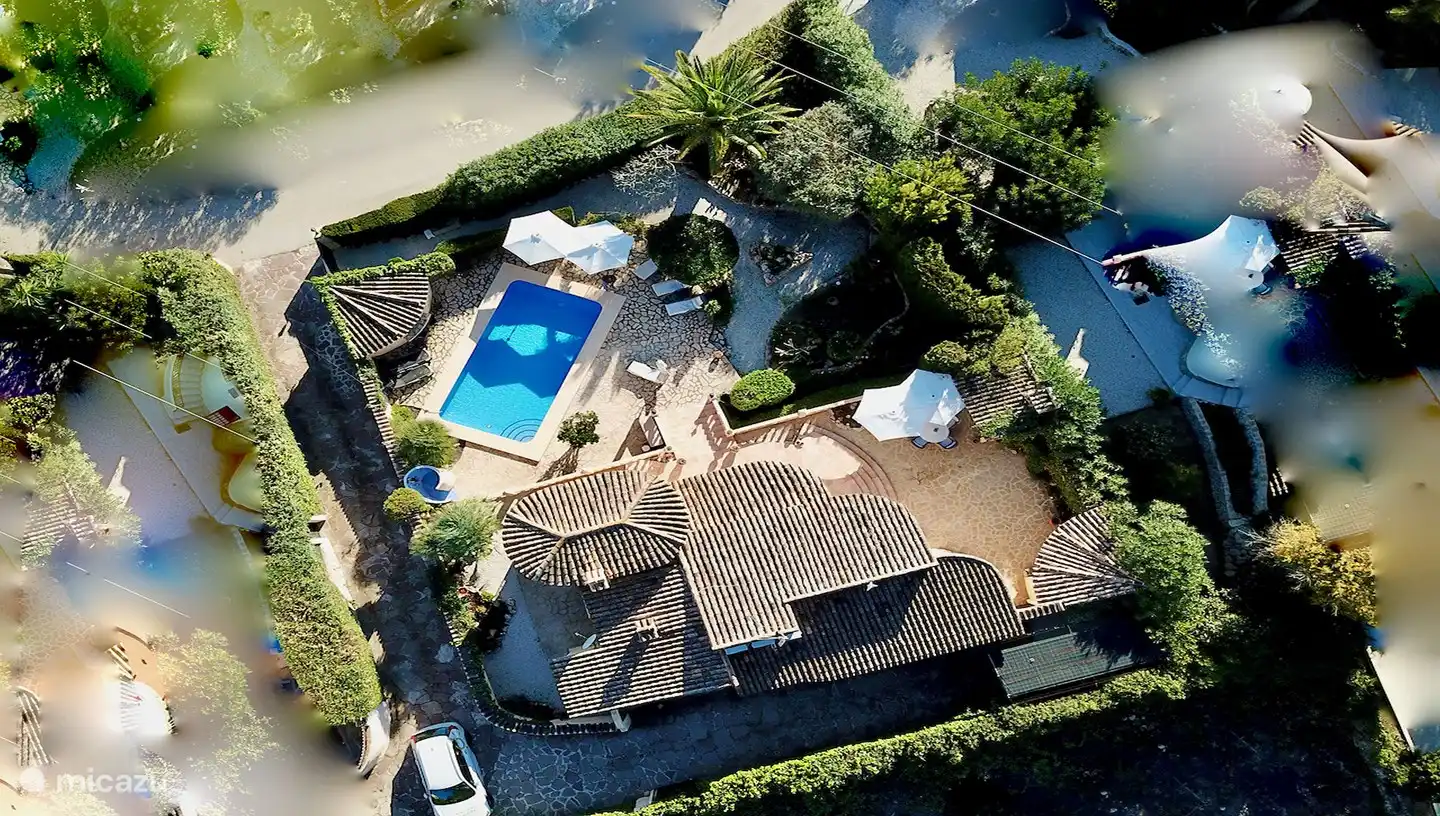 Maison vue d’en haut 