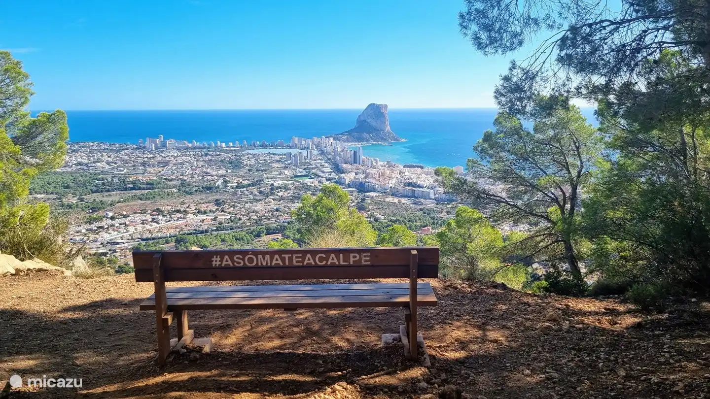 De la Serra d'Oltà vous avez une belle vue sur Calpe