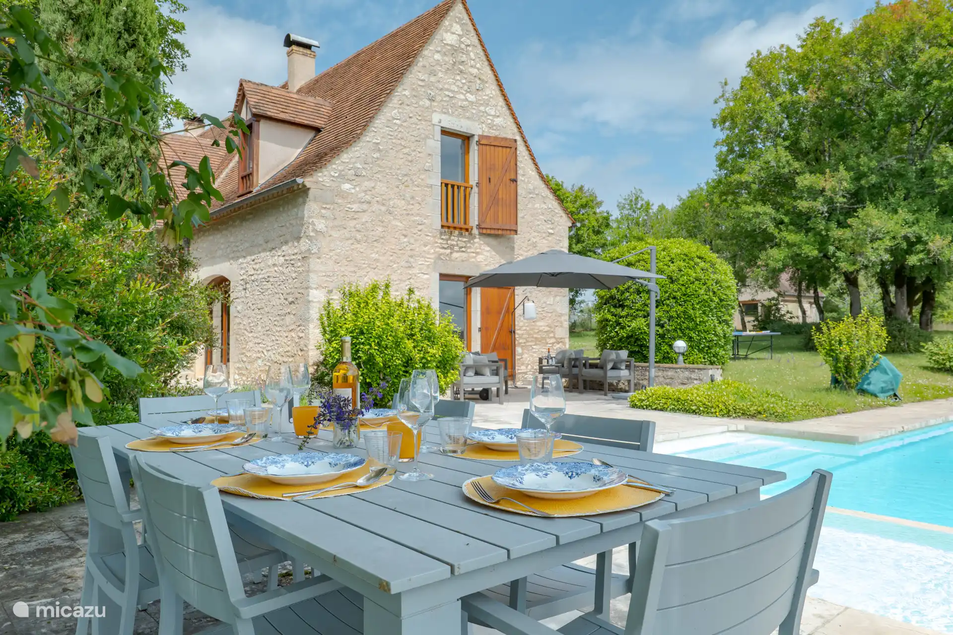 Garden table with chairs