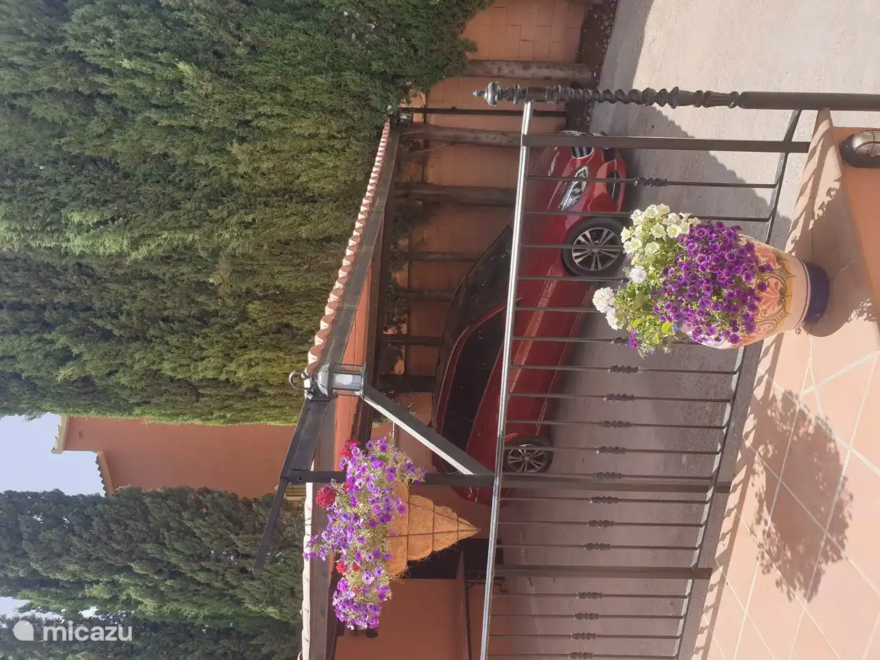 Rent Villa Mariposa in Alhaurin Golf, Costa del Sol. Micazu