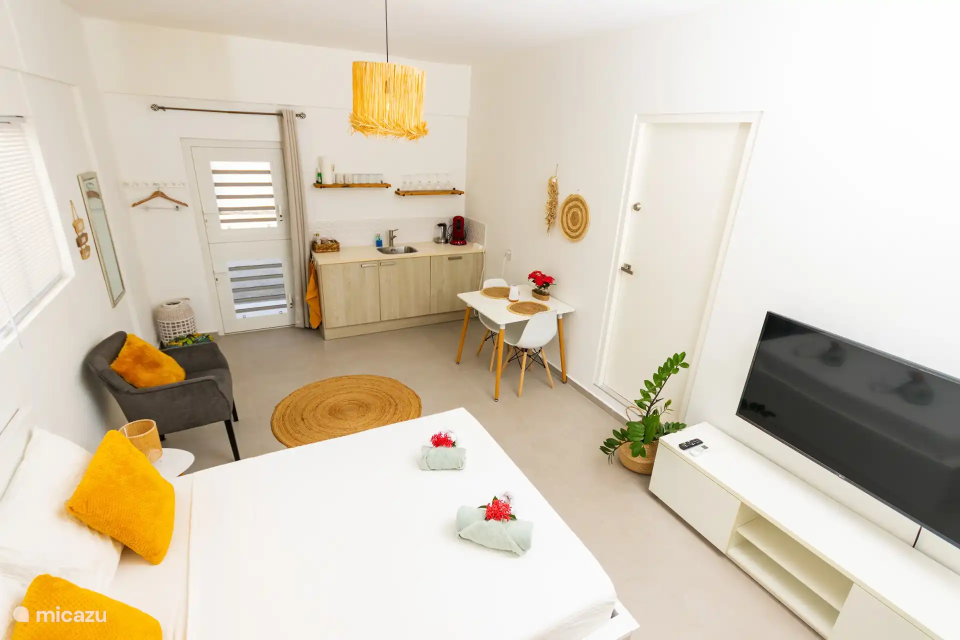 Kitchenette , Entrance